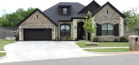 210 Bulverde Dr, Norman, OK 73069