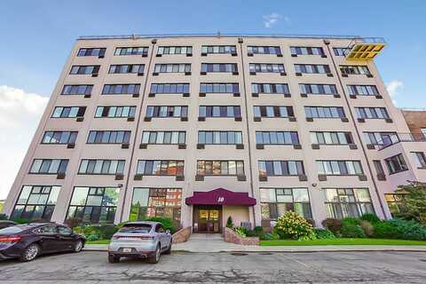 10 Bay Street Landing, Staten Island, NY 10301