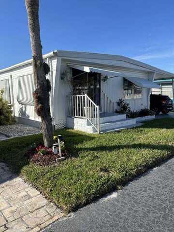 112 Pier H, Naples, FL 34112