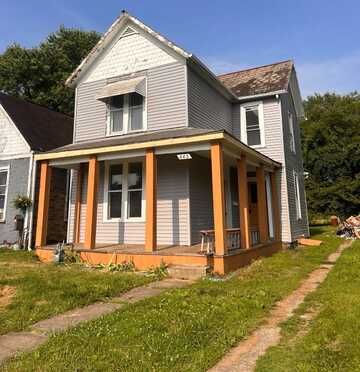 445 N 3rd St, Cambridge, OH 43725
