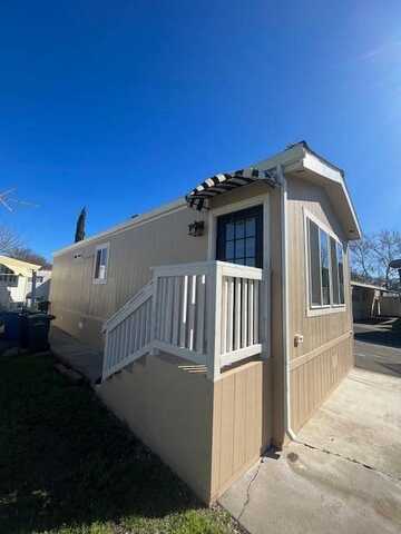902 DEL PASO BLVD, SACRAMENTO, CA 95815