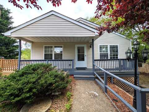 64 Locust Dr, Mastic Beach, NY 11951