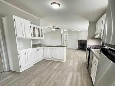 808 N. Prairieview Rd., Mahomet, IL 61853