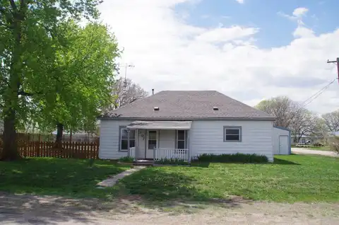 307 Curran Ave, Berwyn, NE 68814
