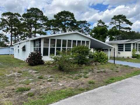 1045 Larkfield Dr, Deland, FL 32724