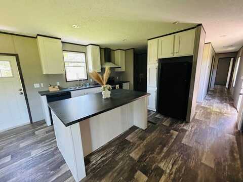 292 Autumn Ln, Jasper, AL 35504
