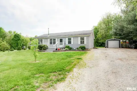 1756a N 2525 E Road, Moweaqua, IL 62550