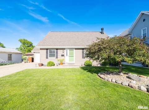1402 N CAPITOL Street, Pekin, IL 61554
