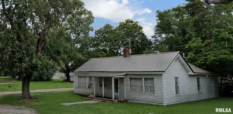 607 W SYCAMORE Street, Carmi, IL 62821