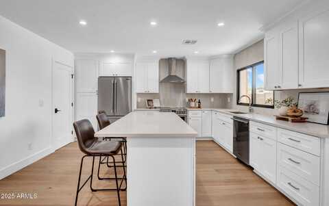 2126 E WATSON Drive, Tempe, AZ 85283