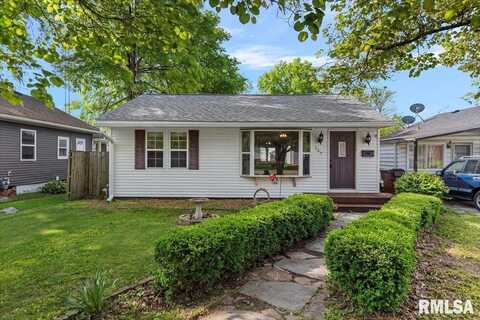 157 E MONROE Street, Auburn, IL 62615