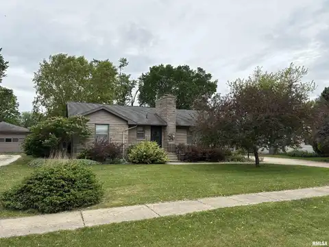 312 E CLAY Street, Brimfield, IL 61517