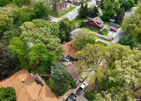 1833 7TH Street, East Moline, IL 61244