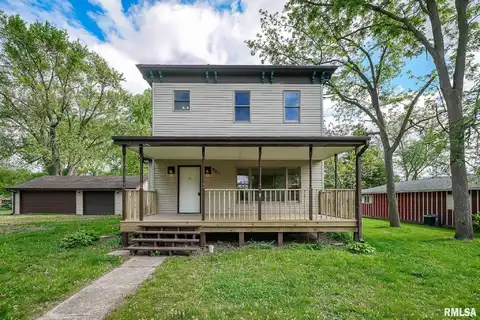 608 E 7TH Street, Delavan, IL 61734
