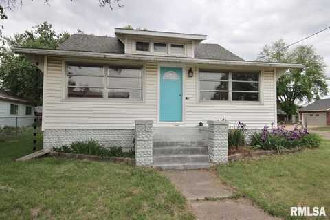 102 ESSEX Street, Glasford, IL 61533