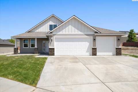 7136 W 28th Place, Kennewick, WA 99338