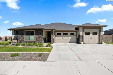 1620 Genoa, Richland, WA 99352
