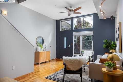 24 Iron Horse Ln, Walnut Creek, CA 94597
