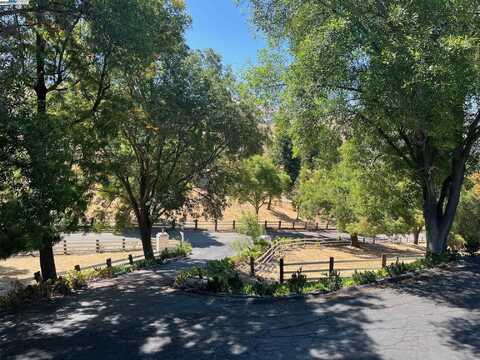 41660 Vargas Rd, Fremont, CA 94539