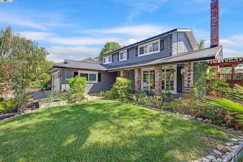 911 Kottinger Dr, Pleasanton, CA 94566
