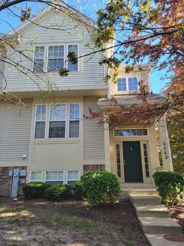 2762 N. Greenwood Avenue, Arlington Heights, IL 60004