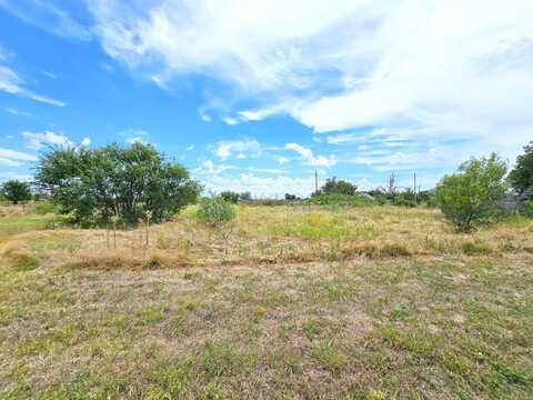 513 W Harlem St, Pampa, TX 79065