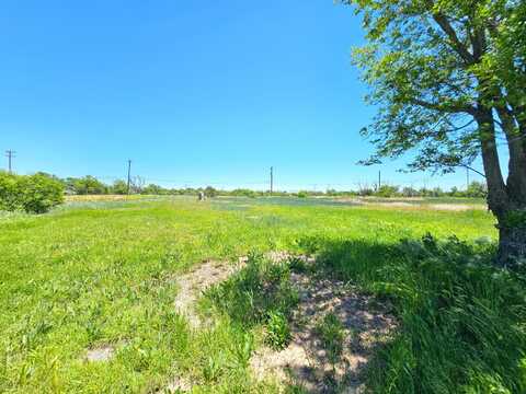 711 S Gray St, Pampa, TX 79065