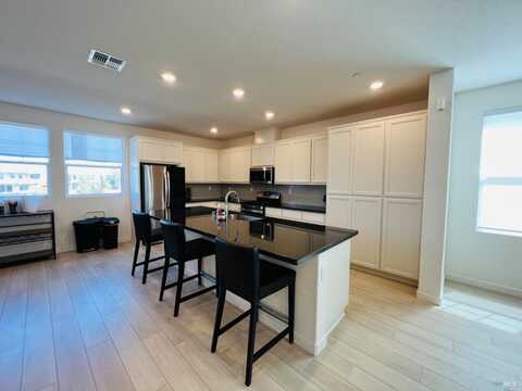 2451 Lake Club Drive, Fairfield, CA 94533