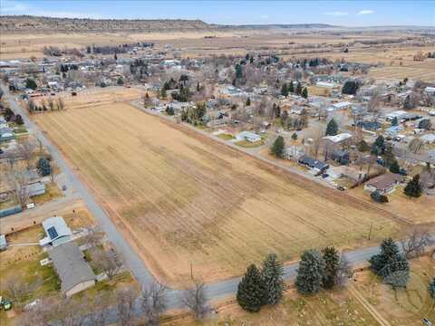 522 3rd Street SW, Park City, MT 59063