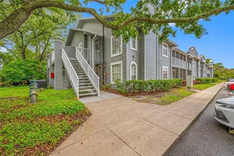 6001 LAKETREE LANE, TEMPLE TERRACE, FL 33617
