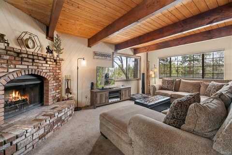 43289 Shasta Road, Big Bear Lake, CA 92315