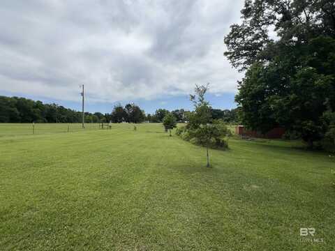 68697 Scranage Road, Atmore, AL 36502