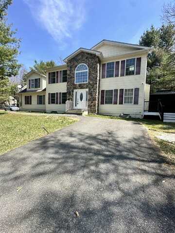2329 Joseph Lane, Pocono Summit, PA 18346
