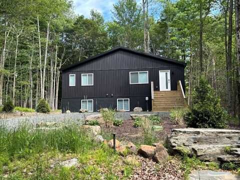 290 Wyomissing Drive, Pocono Lake, PA 18347