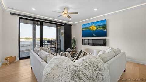 1045 Topsider Lane unit: 314, Osage Beach, MO 65065