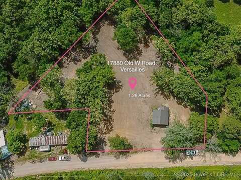 17880 Old W Road, Versailles, MO 65084