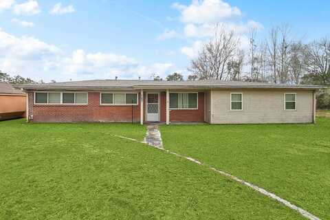 39216 Oak St, Pearl River, LA 70452