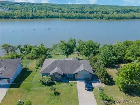 22714 Lake Ridge Drive, Warsaw, MO 65355