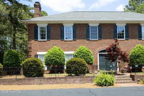 3 Drayton Court, Southern Pines, NC 28387
