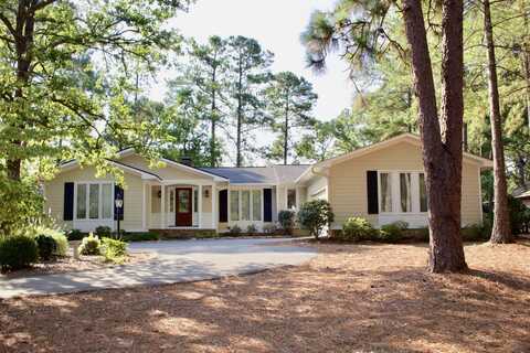 940 Saint Andrews Drive, Pinehurst, NC 28374