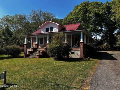 240 E Virginia Street, Robbins, NC 27325