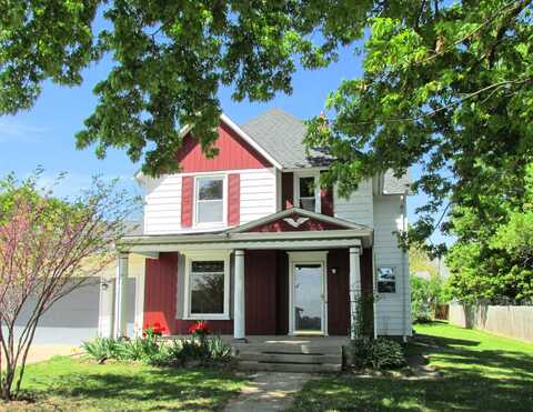 506 S Garfield St, LEAF RIVER, IL 61047