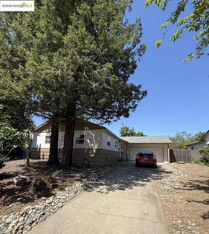 8913 Alderson AVE, Sacramento, CA 95826