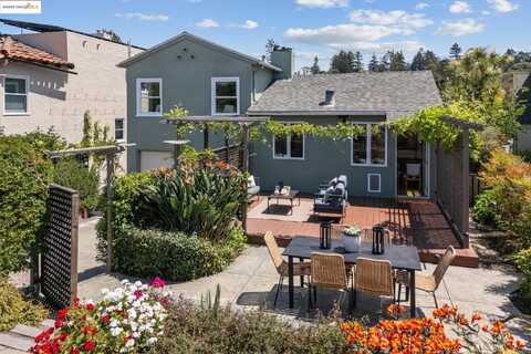 131 Sonia St, Oakland, CA 94618