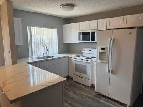 3104 NW 4th Ave, Pompano Beach, FL 33064