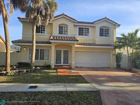 8908 NW 187th St, Hialeah, FL 33018
