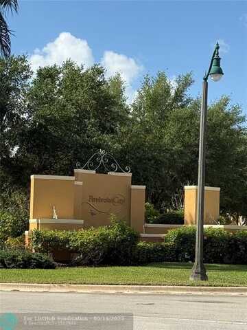 1005 SW 143rd Ave, Pembroke Pines, FL 33027