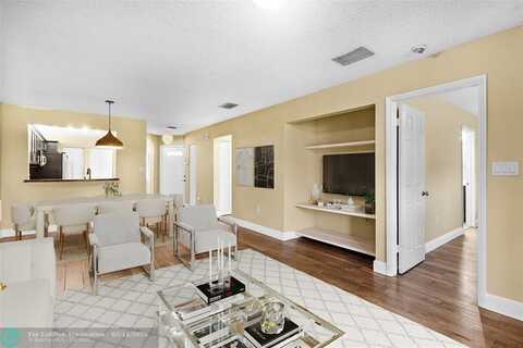 9829 NW 1st Ct, Plantation, FL 33324