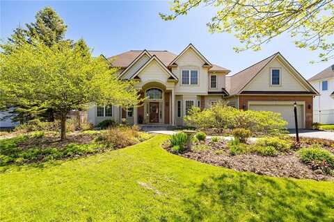185 Barclay Square Drive, Brighton, NY 14618