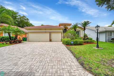 5791 NW 48th Dr, Coral Springs, FL 33067